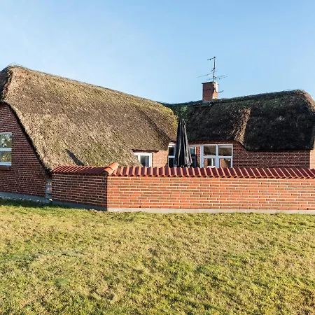 Holiday Cxlviii Holiday home *